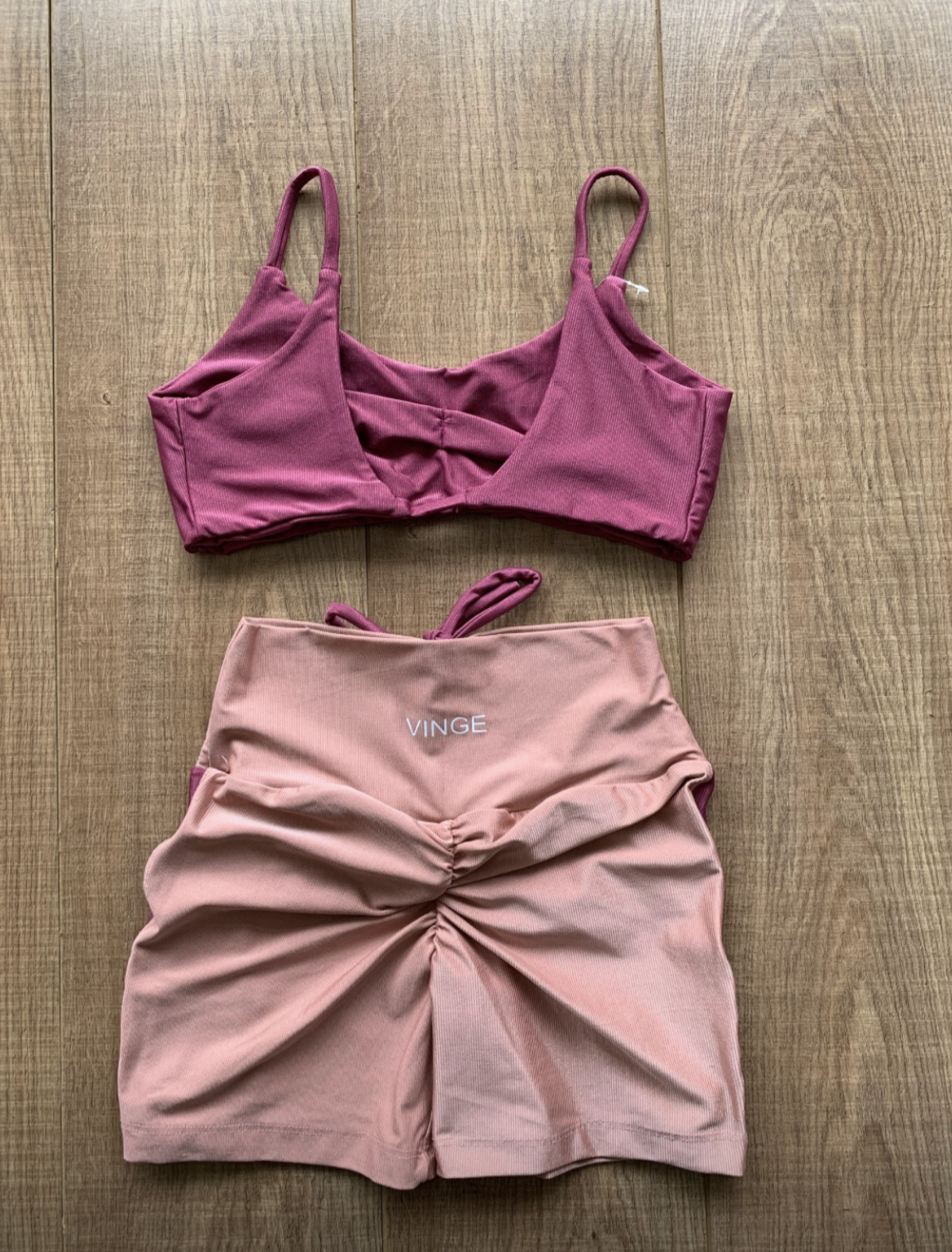 VINGE CONJUNTO SHORT + TOP - ROSA