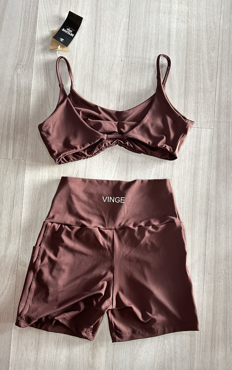 VINGE CONJUNTO SHORT + TOP - MARROM