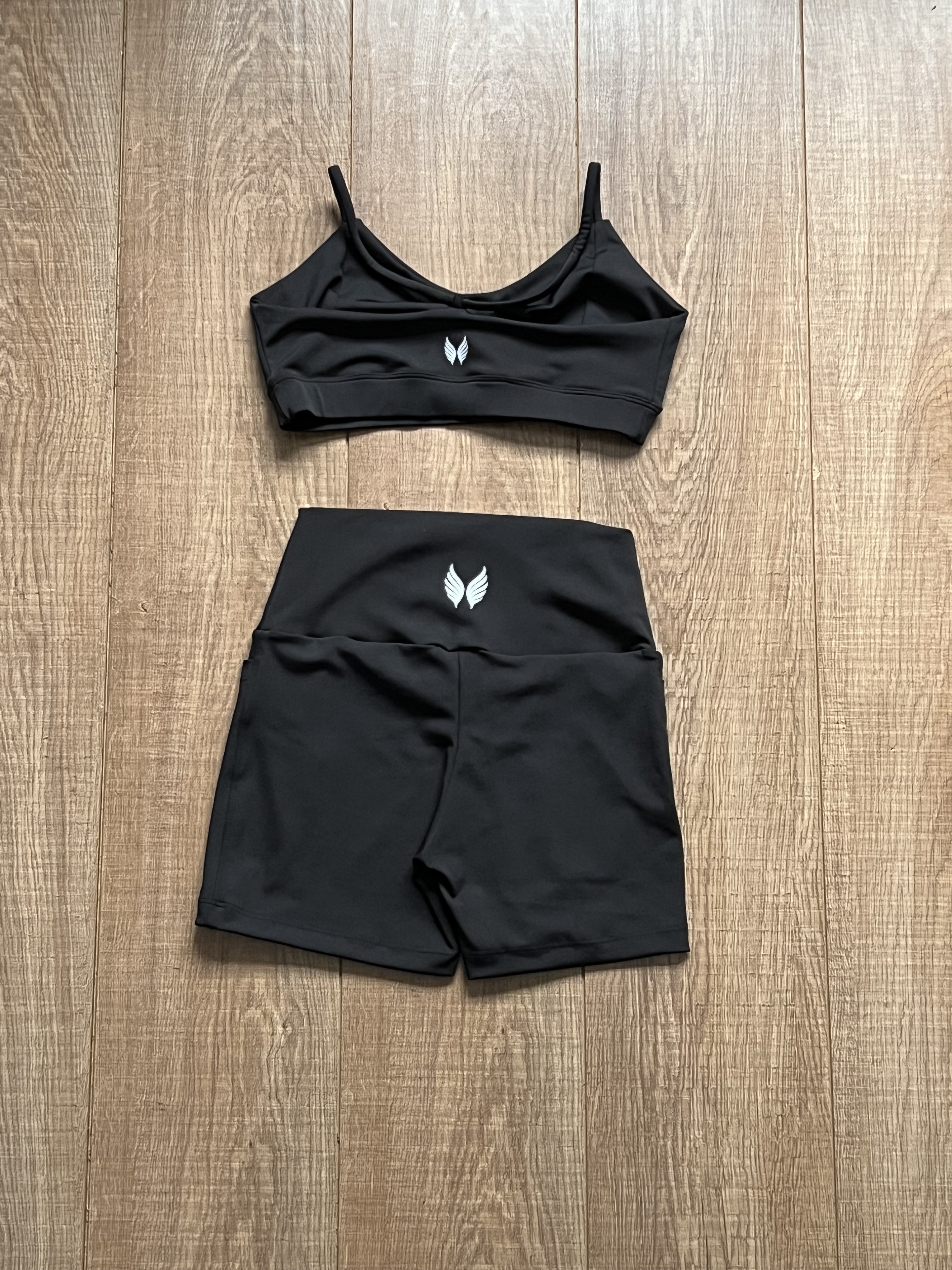 VINGE GO GIRLS CONJUNTO SHORT + TOP - PRETO